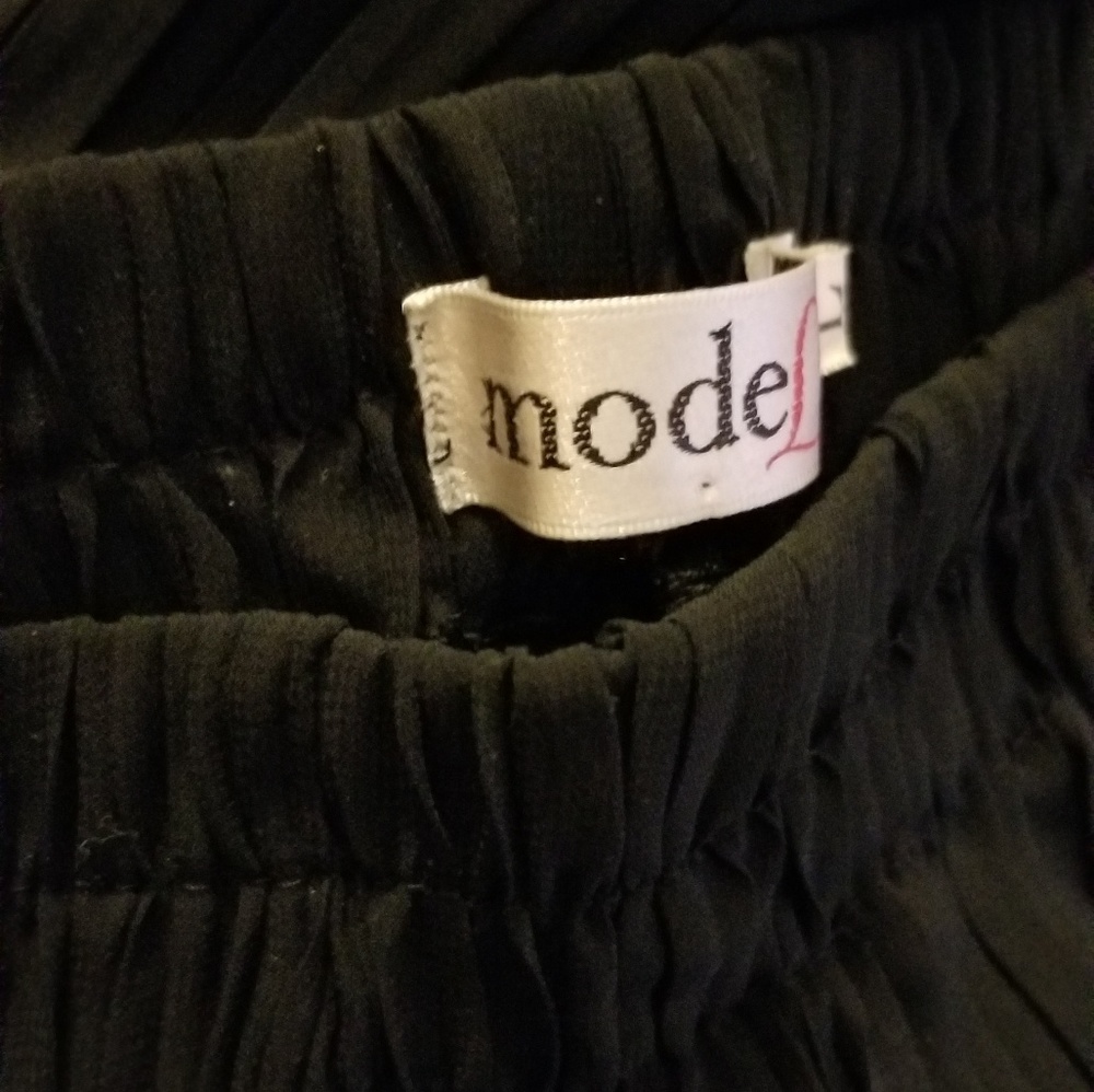 Pants - Picture 3 of 4